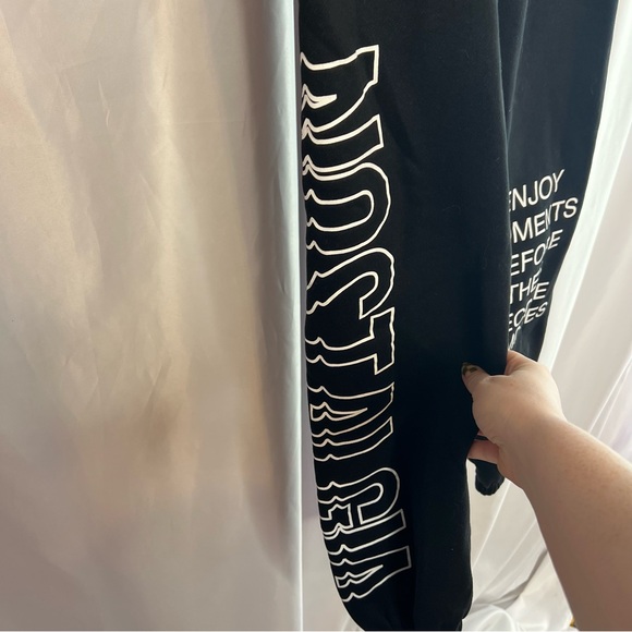 Mayfair the Label Nostalgia Black Jogger Sweatpants, size Small/Medium - Picture 7 of 8